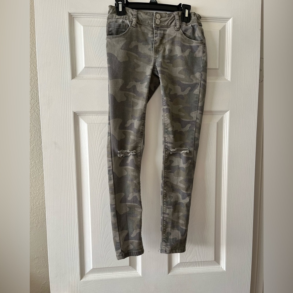 Girls army print jeans. Size 10.